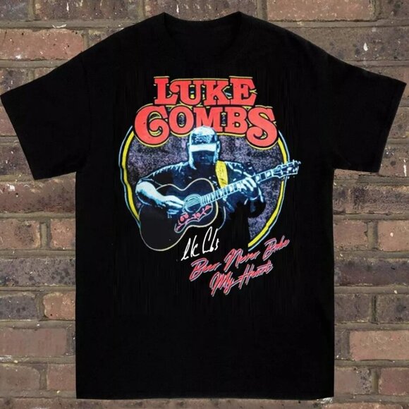 Luke Combs Signature Trending Short Sleeve Music Fan T-Shirt 170 - Picture 1 of 5